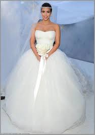 The loved up couple seemed to be going for similarly matched outfits, as jody wore and all black suit and avril wore a long black dress. Pin On Dream Wedding Dresses