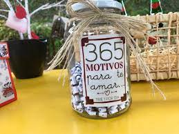 Esses presentes serão uma boa surpresa para seus entes queridos e amigos.suprimentos e ferramentas:• cartolina colorida• papel colorido• papel decorado• régua• lápis• tesouras• estilete• tábua de madeira• cola branca• cola multifuncional• pistola de cola quente• fita comum e dupla. Presentes Criativos Para O Dia Dos Namorados