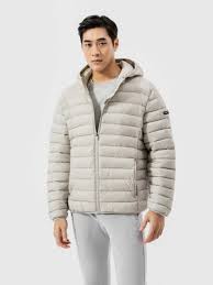 Top 14 shop quần áo secondhand ở TPHCM - Coolmate