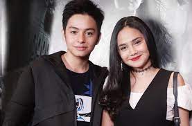Udah angga skrg sm arnold mau lu apasih ? Angga Yunanda Dan Syifa Hadju Kembali Dipasangkan Nggak Canggung Nih Matamata Com