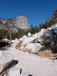 The 5 Mile Long Mirror Lake Loop Trail Opened Late October 2012 Located On The East End Of The Valley The Trail Follows Yosemite Valley Mirror Lake Yosemite