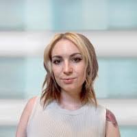 Kelly Bartley's Instagram, Twitter & Facebook