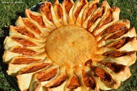 Feuillete Soleil Thon Tomate Maman Ca Deborde Tarte Du Soleil Recettes De Cuisine Tarte Soleil Apero