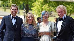 Seit wenigen monaten sind sie ein paar. Karina Mross Wer Ist Thomas Gottschalks Freundin Intouch