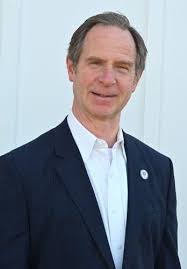 Want to know more about Purcellville's mayoral candidates? So did we.  Here's what they told us.