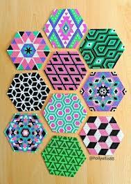 Découvrez le tableau « perle hama d » de marion de greef sur pinterest. Idee Cadeau Des Sous Verres A Offrir En Perles Hama Modeles Hama Perles A Tisser Schemas De Bijoux En Perles Billes De Fer