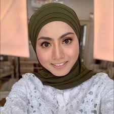 FAREEDA..Nyata Jelita
