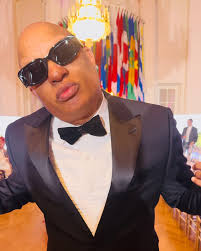 Caught In Matrix 🖥️🎷🫶🏾 🤔 #matrix #unplugged #saturdaynight  #skijohnsonlive #vibes #holiday #saxophone #love #winners #awesome  #fabulous #beautiful #godfirst #blessed #jazzforlife #hits #exquisite  #elegant #amazing #awesome #ladies #everywhere ...