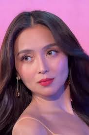 Kathleen Laverty's Instagram, Twitter & Facebook