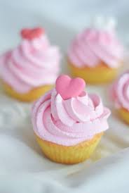 Cupcake Vanille De La Saint Valentin Cookerei By Salome Recette Cupcake Vanille Recette Cupcake Cupcakes