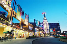 Largest Shopping Mall In British Columbia Metropolis At Metrotown Vancouver Canada Travel Pacific Rim National Park Local Travel