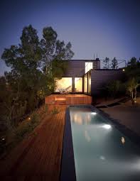 Refugio Pangal A Modern Cabin In Chile By Ema Maison D Architecture Maison Architecte Architecture