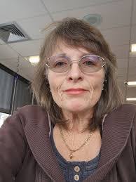 Erin Bemis's Instagram, Twitter & Facebook