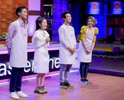 Los cinco mejores cocineros de masterchef celebrity se enfrentarán al último reto de caja misteriosa de la competencia. Masterchef Celebrity Thailand à¸£à¸²à¸¢à¸à¸²à¸£masterchef Celebrity Thailand à¸Š à¸­à¸‡7 à¸•à¸²à¸£à¸²à¸‡à¸£à¸²à¸¢à¸à¸²à¸£à¸Š à¸­à¸‡7à¸ª