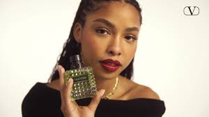 Born in Roma Donna Green Stravaganza