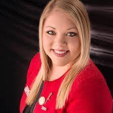 Mary Vig's Instagram, Twitter & Facebook