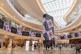 Inside is a gigantic water park with an artificial bench and a cinema. Top 10 Biggest Malls In The World 2021 Webbspy