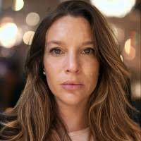 2400+ perfiles de «Aida Aida»