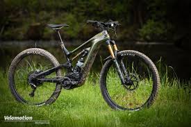 Dank per knopfdruck versenkbarem sattel ist downhill ein vergnügen: E Mtb Test 2020 Die Besten E Mountainbikes Fur Jeden Einsatzbereich Velomotion