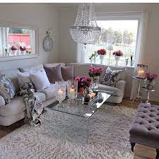 Romantic Living Riom With Floral Accents An Art Deco Feel With Modern Updates Is A Showcase Best In Vintage Romantic Living Room Living Room Inspiration Home