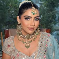 15 Best Makeup Artists For Parties, Weddings & More