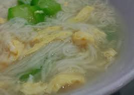 Lumpia goreng is a simple fried spring rolls filled with vegetables; Resep Misoa Kuah Oyong Kocok Telur Oleh Rebecca Lenny Cookpad