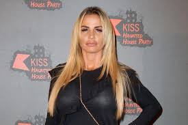 Huffpost uk entertainment brings you the latest gossip and photos from katie price, the controversial 'celebrity big brother' winner and former page 3 model. Katie Price Will Be Wheelchair Bound Until April 2021
