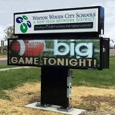 Advertise Your School S Football Games In Full Color On Your Led Sign Like This Cincinnati Oh School School Signs Outdoor Led Signs School