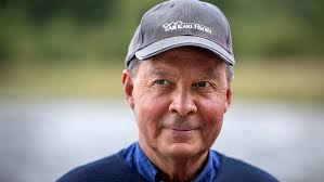 Swedish industrialist Karl Hedin plans to sell his multi-million euro wood  industry empire