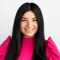 Carly Conrad's Instagram, Twitter & Facebook