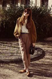 Il s'agit d'un tricot fluide non doublé très confortable. Comment Porter Le Pantalon Carotte