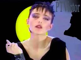 L'exploitation sur internet d'œuvres musicales appartenant à des répertoires représentés par la sacem est soumise à une autorisation préalable et au paiement de droits d'auteur afférents. Jeanne Mas Toute Premiere Fois 1984 Youtube