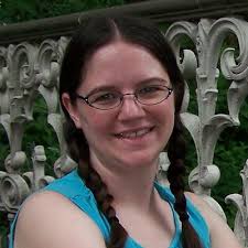 Leslie Putman (@TheGlitterGirl)