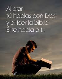 Al Leer La Biblia Dios Nos Habla Nos Comunica Su Mensaje De Amor De Vida Y De Salvacion Personal En Ella Podemos En Hablando Con Dios Poemas De Dios Biblia