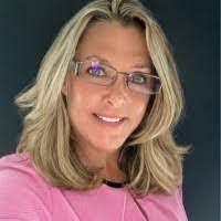 Roberta Coyle's Instagram, Twitter & Facebook