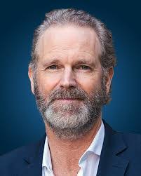 Chris Ewing's Instagram, Twitter & Facebook