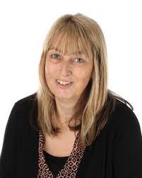 Mark Blackmore's Instagram, Twitter & Facebook