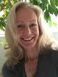 Laura Reddick's Instagram, Twitter & Facebook