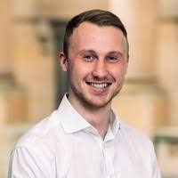 1100+ perfiles de «Stringer»