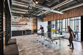 Inside Guidewire S New San Mateo Office In 2020 Architect Open Office Design Workplace Design