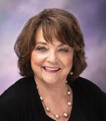 Janna Hope's Instagram, Twitter & Facebook