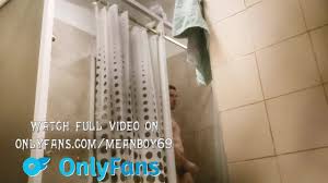 cruising in a gym shower with straight guy
