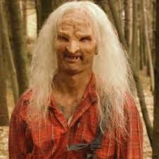 A E I O U (@gitaug38)