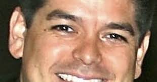 Flowing Wells fine arts teacher one of 5 finalists for statewide award