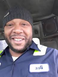 Dexter Kirkland's Instagram, Twitter & Facebook