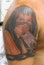 L'apparition des aborigènes tatoués en europe a suscité beaucoup d'intérêt. Tatouages D Indiens 78 Nouvelles Photos