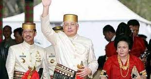 Adat memiliki makna yang sangat dalam, merupakan sebauh falsafah kehidupan. Sentuhan Kecundang Panglima Bugis Di Ranah Minang Roketkini Com