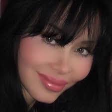 Maggie Sanderson's Instagram, Twitter & Facebook