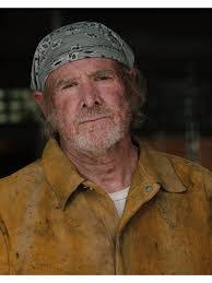 Jarrett Randle's Instagram, Twitter & Facebook