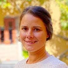 Amanda Bazzano's Instagram, Twitter & Facebook